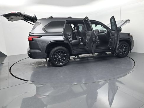 Used 2024 Toyota Sequoia Platinum AWD/4WD image 73