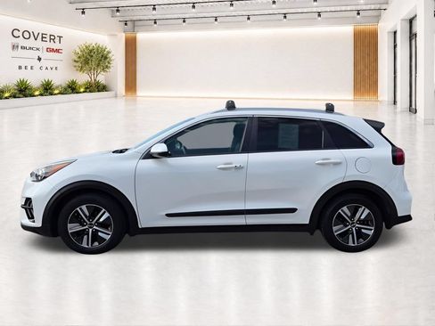 Used 2020 Kia Niro LXS FWD image 7