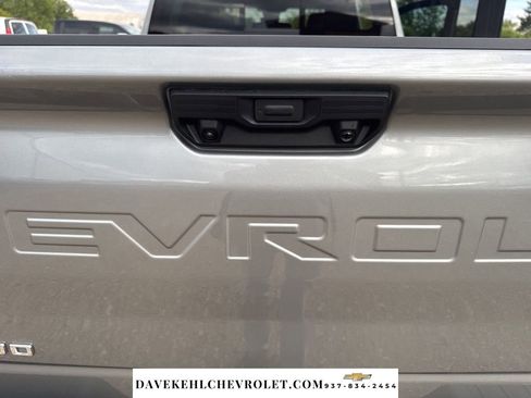 Used 2025 Chevrolet Silverado 2500 High Country w/ High Country Premium Package AWD/4WD image 46