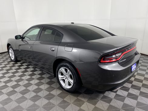 Used 2020 Dodge Charger SXT RWD image 8