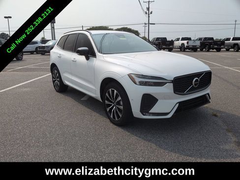 Used 2023 Volvo XC60 B5 Plus AWD/4WD image 3