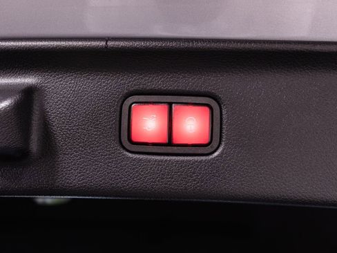 Used 2024 Mercedes-Benz Maybach S 580 Maybach S 580 image 36