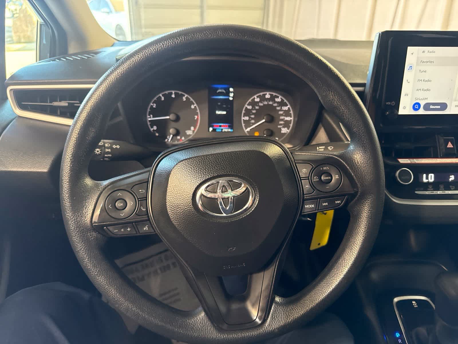 Used 2025 Toyota Corolla LE FWD image 22