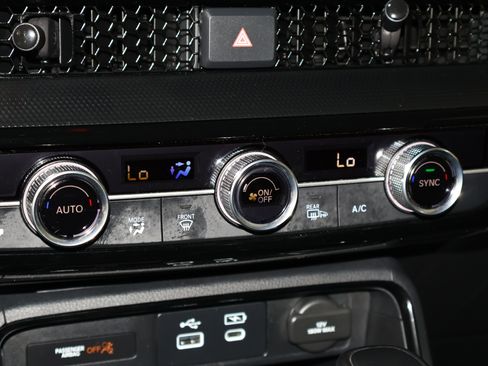 Used 2024 Honda CR-V EX-L image 29