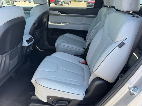 Used 2025 Hyundai Palisade SEL FWD image 14