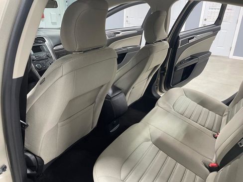 Used 2018 Ford Fusion S FWD image 13