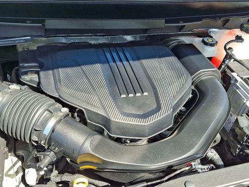 Certified 2026 Chevrolet Traverse RS w/ LPO, Floor Liner Package AWD/4WD image 29