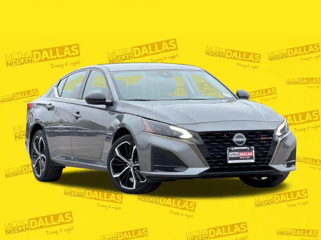 Used 2024 Nissan Altima 2.5 SR AWD/4WD image 2