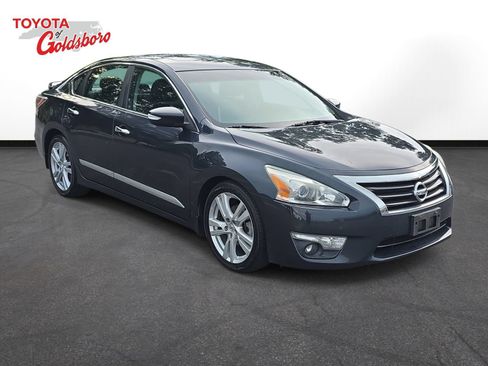 Used 2015 Nissan Altima 3.5 SL FWD image 3