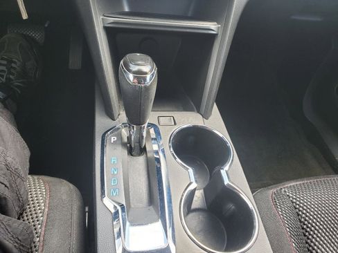 Used 2017 Chevrolet Equinox LT w/ Convenience Package image 21