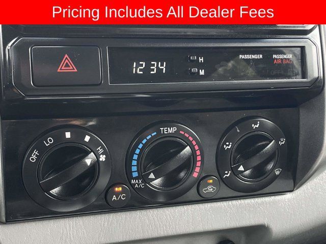 Used 2014 Toyota Tacoma PreRunner w/ SR5 Package RWD image 29