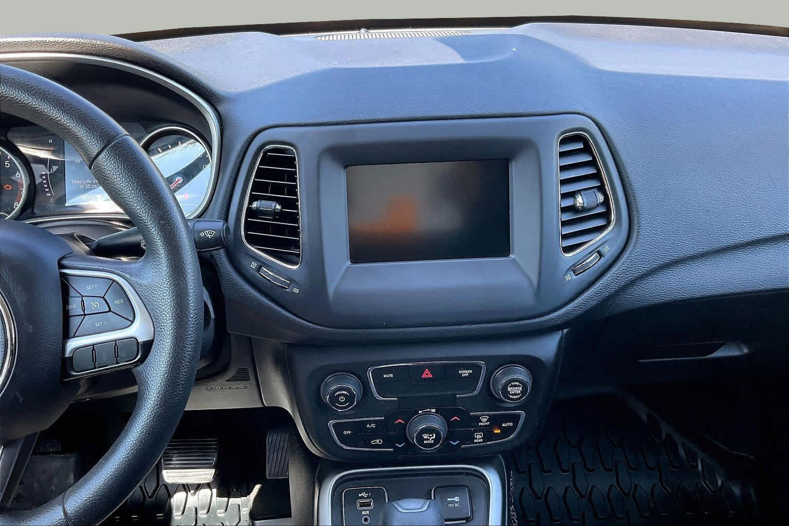 Used 2019 Jeep Compass Sport FWD image 7