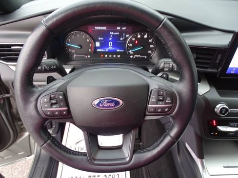 Used 2020 Ford Explorer AWD XLT w/ Equipment Group 202A image 16