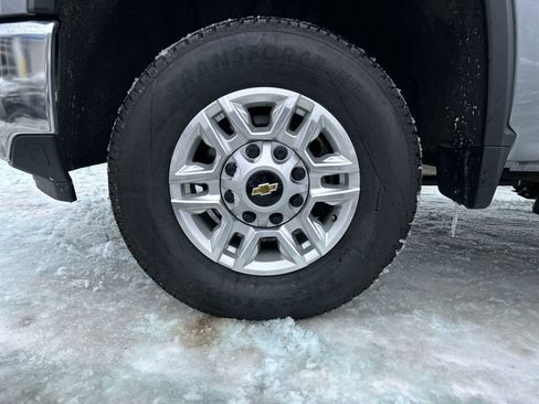 Used 2025 Chevrolet Silverado 2500 LT w/ Convenience Package image 26