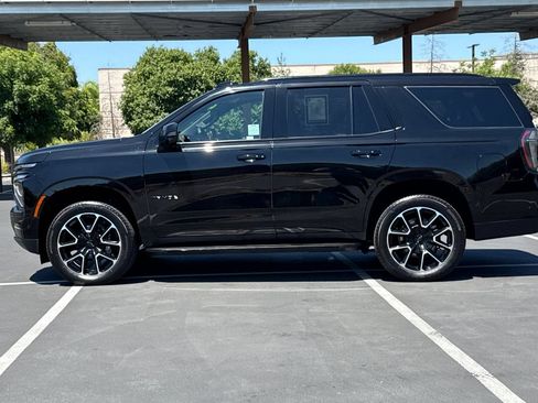 Used 2025 Chevrolet Tahoe RST w/ Comfort Package AWD/4WD image 14