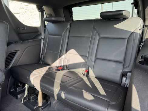 Used 2021 Chevrolet Tahoe LT AWD/4WD image 15
