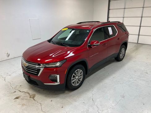 Used 2023 Chevrolet Traverse LT image 6