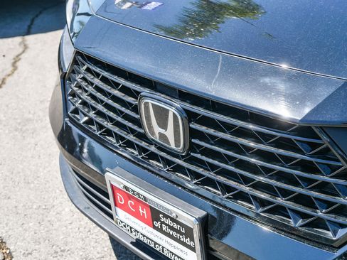 Used 2024 Honda Accord Sport image 11