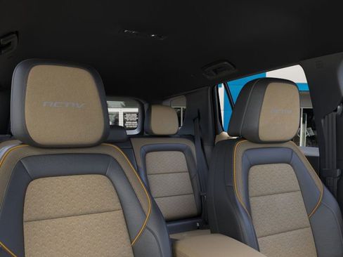 New 2026 Chevrolet Equinox ACTIV w/ Convenience Package III image 24