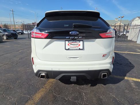 Used 2022 Ford Edge ST w/ Equipment Group 401A image 6
