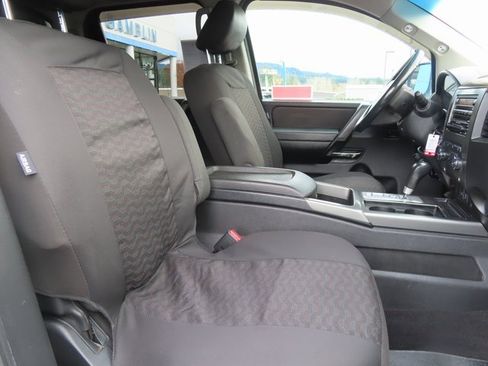 Used 2012 Nissan Titan SV w/ SV Value Truck Pkg image 29