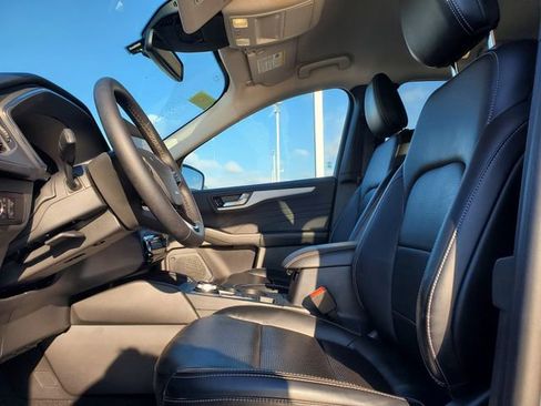 Certified 2023 Ford Escape Platinum image 5