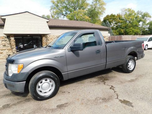 Used 2013 Ford F150 XL w/ Trailer Tow Pkg image 4