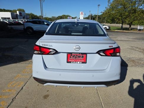 New 2025 Nissan Versa SR image 4