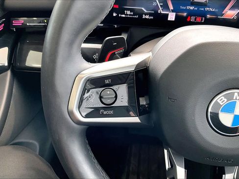 Used 2025 BMW 530i w/ M Sport Package RWD image 16