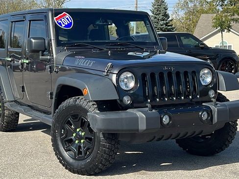 Used 2017 Jeep Wrangler Unlimited Willys image 2