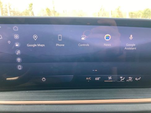 Used 2025 Buick Envision Sport Touring AWD/4WD image 18