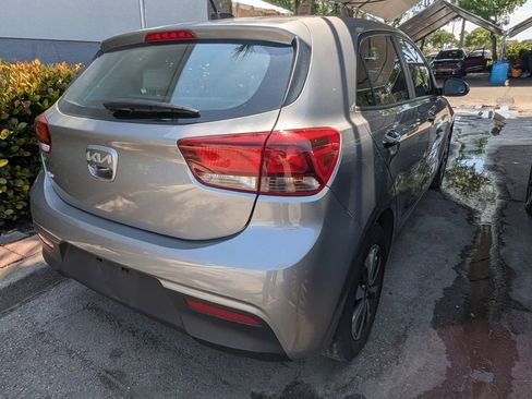 Used 2022 Kia Rio S w/ Option Group 015 FWD image 10