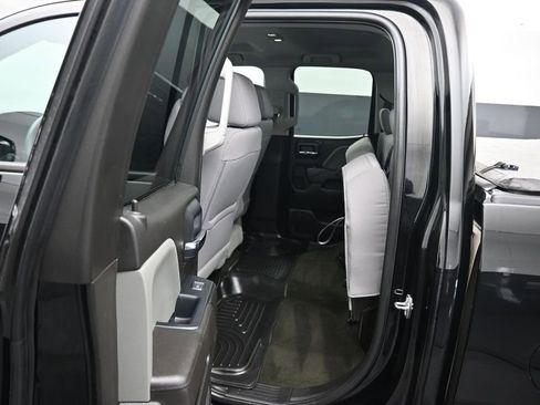 Used 2018 Chevrolet Silverado 1500 Custom w/ Custom Value Package AWD/4WD image 31