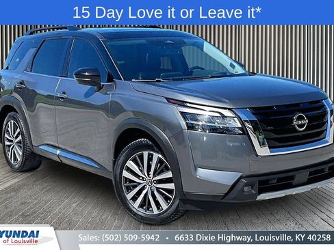 Used 2022 Nissan Pathfinder Platinum w/ Cargo Package FWD image 1