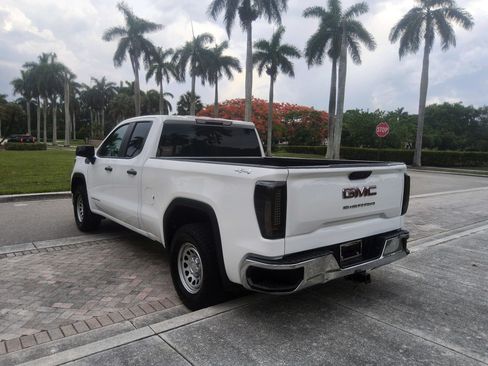 Used 2023 GMC Sierra 1500 Pro w/ Pro Value Package AWD/4WD image 16
