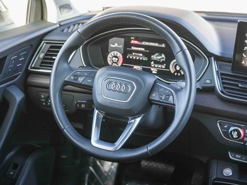 Certified 2023 Audi Q5 2.0T Premium Plus w/ Premium Plus Package AWD/4WD image 17