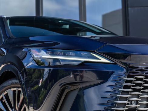 Used 2024 Lexus RX 350 FWD w/ Convenience Package image 19