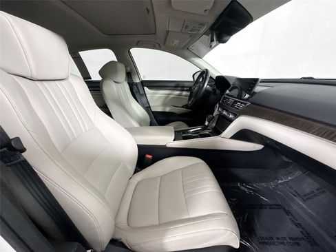 Used 2021 Honda Accord EX-L image 40