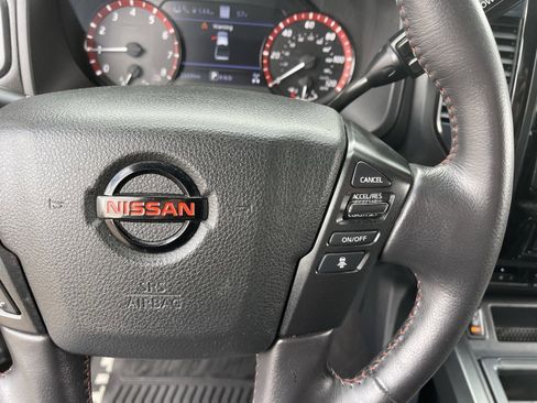 Used 2020 Nissan Titan PRO-4X w/ Pro-4x Convenience Package image 26