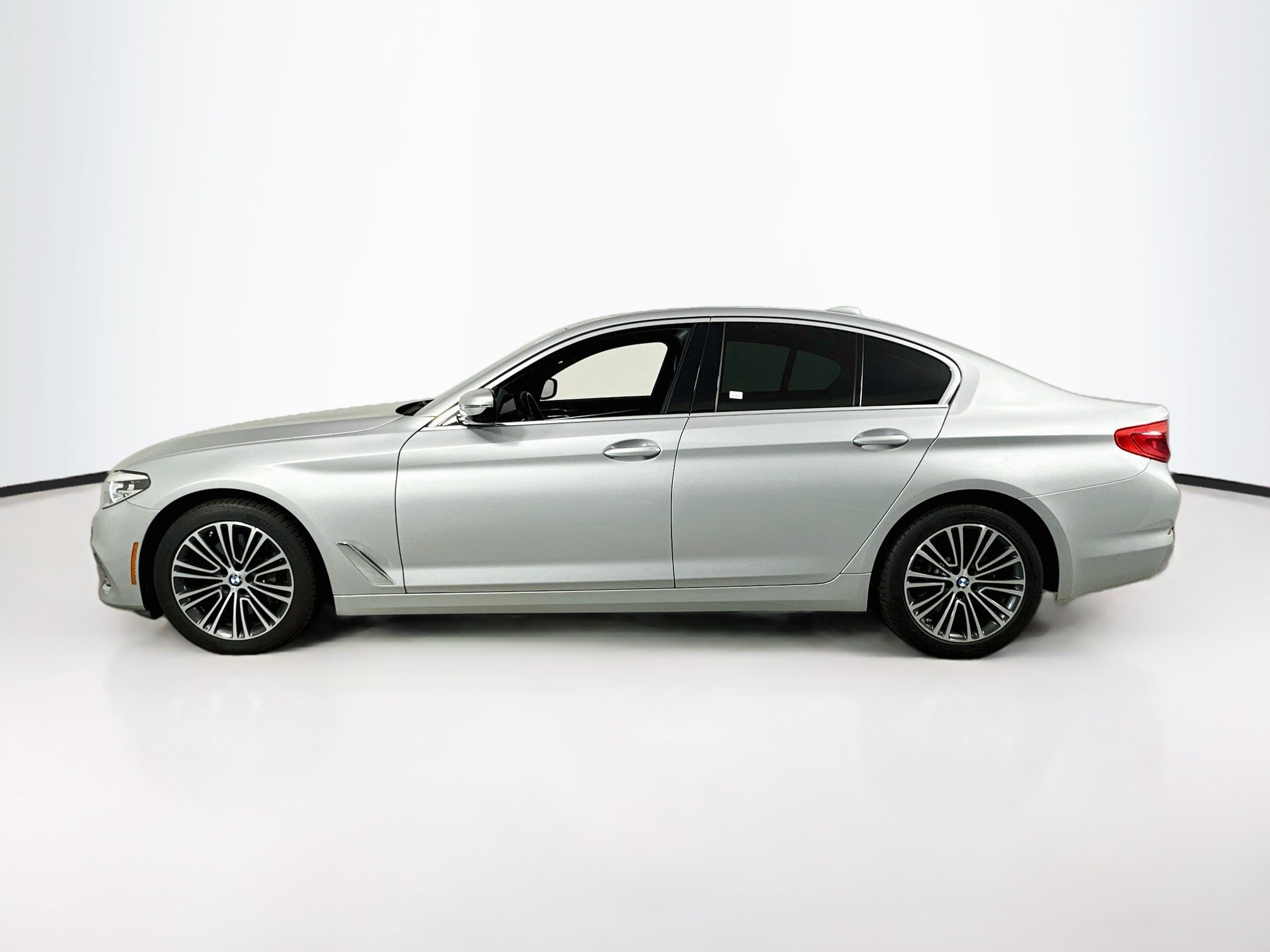 Used 2020 BMW 540i RWD image 8