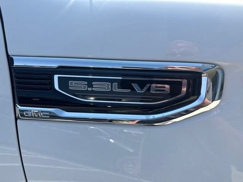 Used 2023 GMC Sierra 1500 SLE AWD/4WD image 8