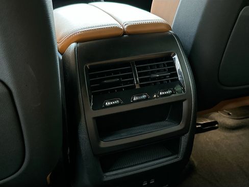 Certified 2025 BMW X5 M60i w/ Executive Package image 27