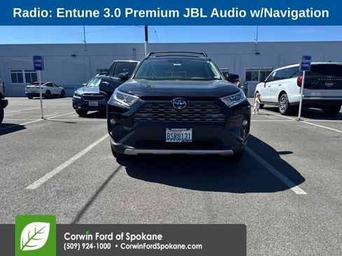 Used 2019 Toyota RAV4 Limited AWD/4WD image 4