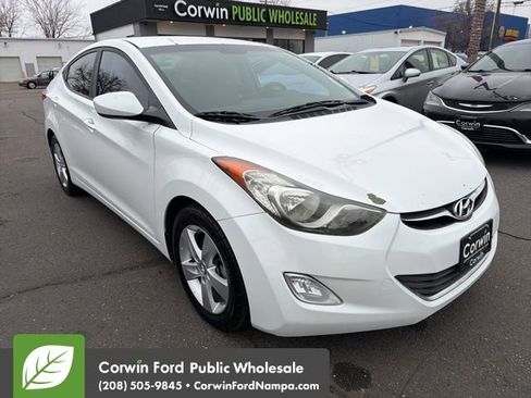 Used 2013 Hyundai Elantra GLS w/ Preferred Pkg image 3