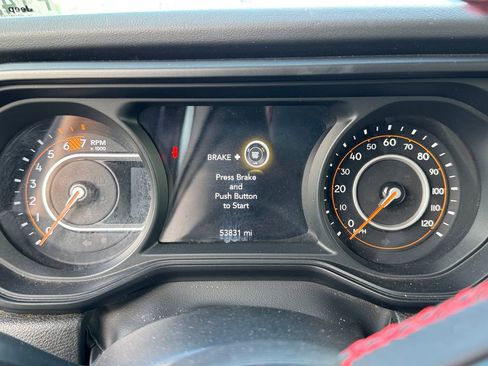 Used 2024 Jeep Wrangler Unlimited Rubicon AWD/4WD image 25