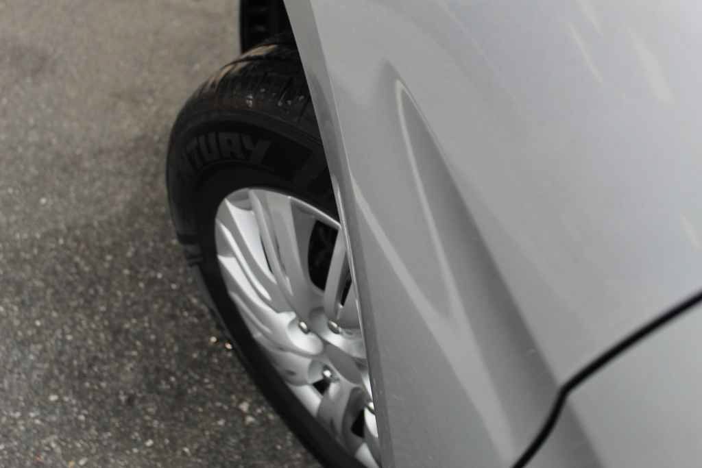Used 2017 Hyundai Elantra SE FWD image 28
