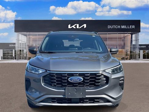 Used 2024 Ford Escape ST-Line image 2