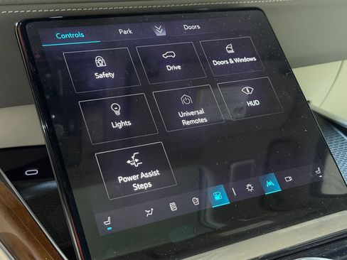 New 2025 Cadillac Escalade Sport Platinum w/ LPO, ONYX Package image 37