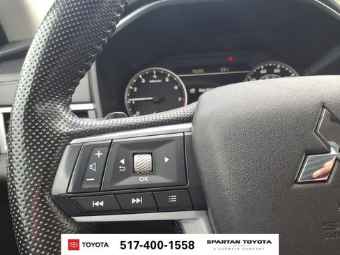 Used 2024 Mitsubishi Outlander SE FWD image 17