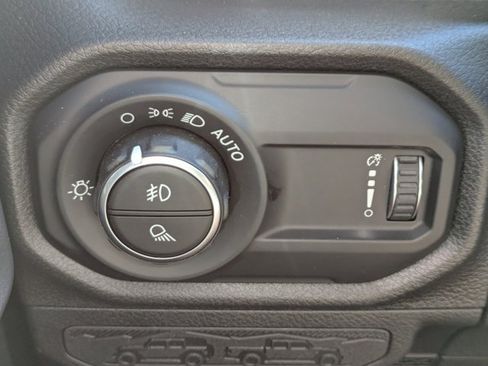 New 2025 Jeep Gladiator Sport image 23